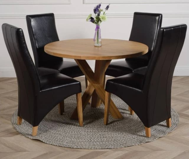 Thats Furniture Oregon Round Oak Dining Table & 4 Lola Leather Chairs in Black Unisex