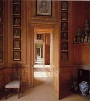 Country Houses of England by Geoffrey Tyack and Steven Brindle Paperback