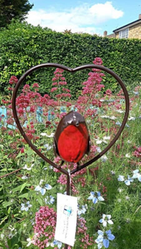 Inspirational Gifting Red Robin In A Heart Garden Plant Stake