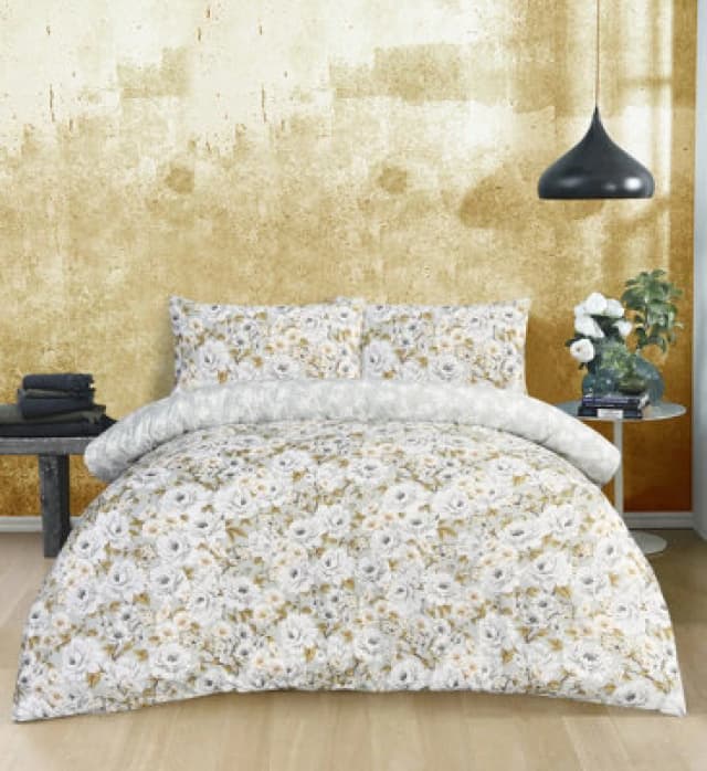 Smart Living Smart Living Luxury Soft Reversible Elegant Blooms Duvet Cover & Pillowcases in Green Size: Single Green Single Unisex 5056557581702