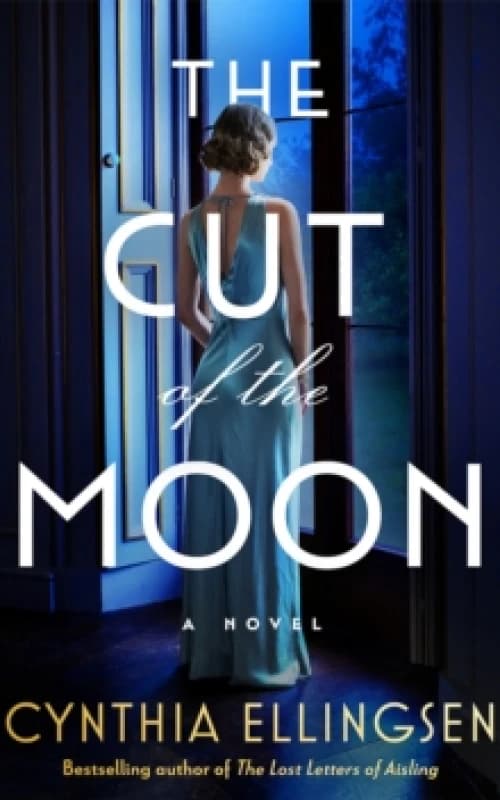 The Cut of the Moon : A Novel Paperback / softback