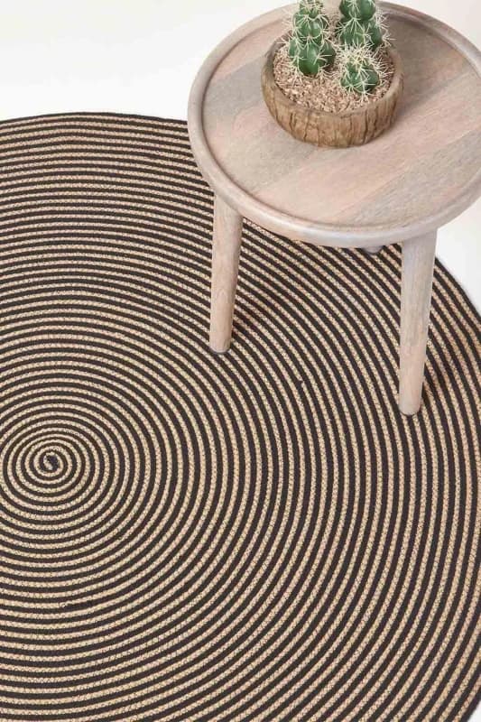 Homescapes Handmade Woven Spiral Braided Rug in Natural Size: 150cm diameter Natural Unisex 150cm diameter