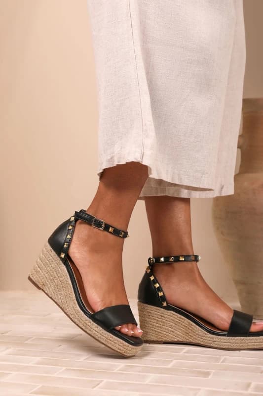 Where's That From Womens 'Sawyer' Wedge Sandals With Gladiator Ankle Strap in Black Size: 5 Black Female 5
