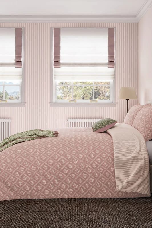 Helena Springfield Helena Springfield 'Meadow Posy' Cotton Duvet Cover Set in Pink Size: Single Pink Single Unisex 5016709715379