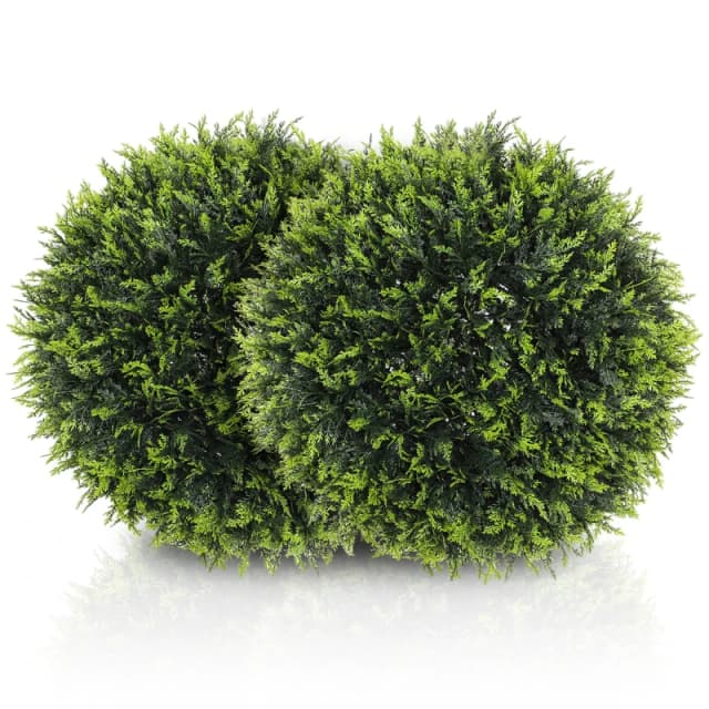 HOMCOM Set of 2 Artificial Plant Topiary Balls - Faux Plants for Decor - Green TJ Hughes 5063603883826