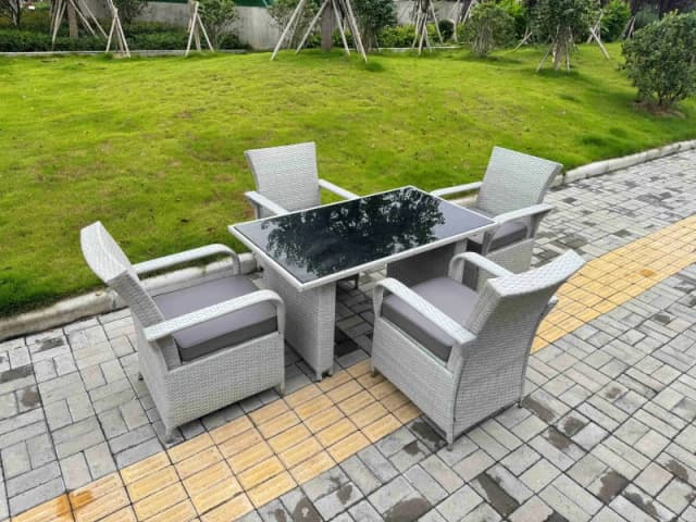 Fimous Rattan Outdoor furniture Set Black Tempered Glass Table & 4 Chairs Set in Light Grey Light Grey Unisex