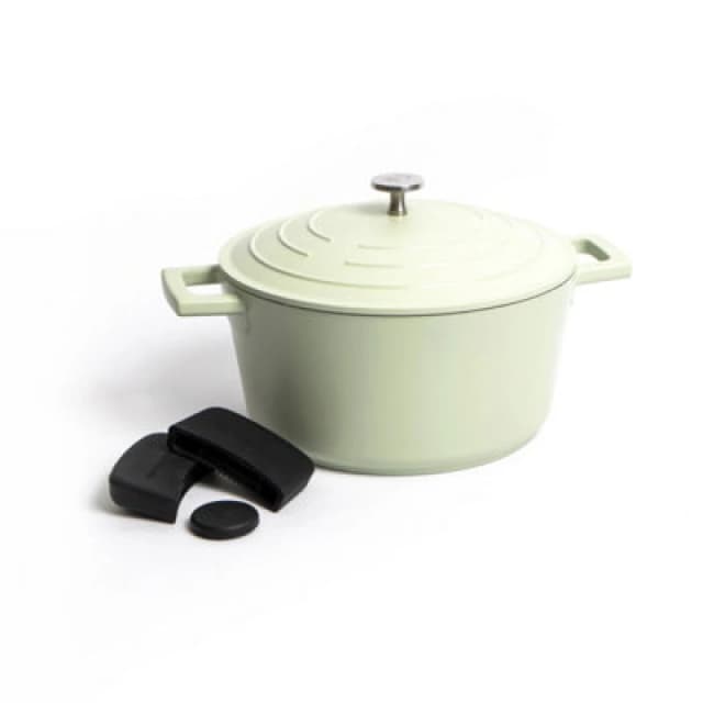 Masterclass 2pc Cookware Set with Mint Non-Stick Cast Aluminium Casserole Dish, 24cm/4 Litre and 3pc Silicone Handle Cover Set - Gift Boxed Mint