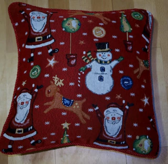Luxury Living Jolly 18" Tapestry Christmas Cushion