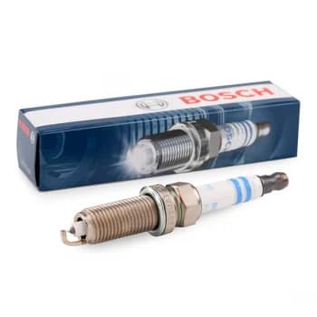 Bosch Spark Plug DACIA,RENAULT,NISSAN 0 242 135 517 224019133R,2240100Q0G,224012047R 224012377R,224012047R,224019133R,2811590003,A2811590003
