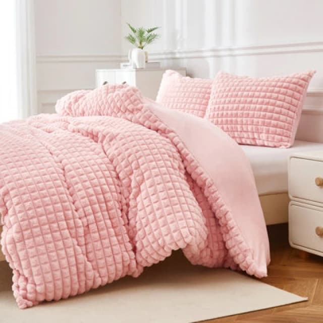 Ezysleep Ezysleep Super Soft Luxury Faux Fur Box Duvet in Pink Size: Double Pink Double Unisex 0721545366832