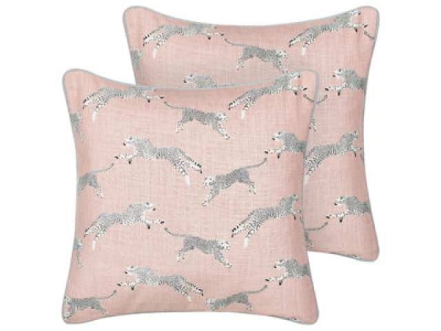 Beliani Set Of 2 Decorative Cushions Arales Cotton 45 X 45cm Pastel Pink Animal Pattern