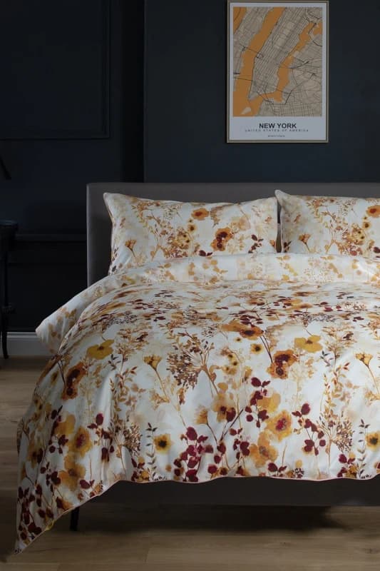 The Lyndon Company The Lyndon Company Watercolour Floral 180 Thread Count Soft Cotton Digital Printed Duvet Cover Set in Terracotta Size: Single Ter