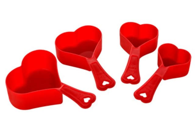 Premier Housewares Hallie Set of Four Red Heart Measuring Cups Red