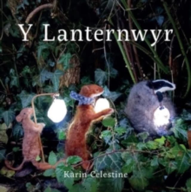 Y Lanternwyr Paperback / softback