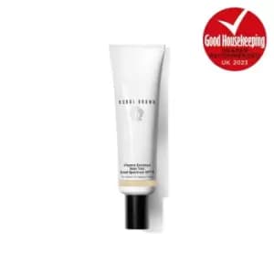 Bobbi Brown Bobbi Brown Vitamin Enriched Skin Tint SPF 15 - Nude