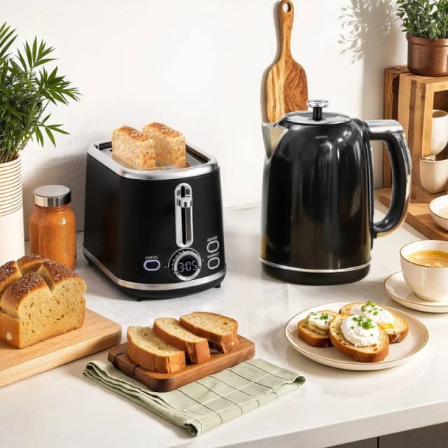 HOMCOM HOMCOM Rapid Boil Kettle and 2 Slice Toaster Set with LED Screen, 1.7L 3000W in Black One Size Unisex 5063603466920