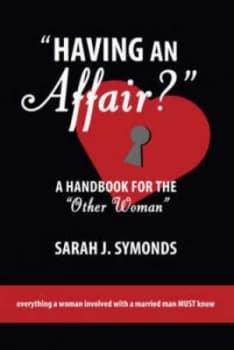 Having an Affair by Sarah Symonds Paperback