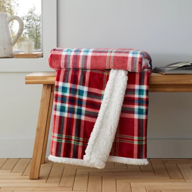 Catherine Lansfield Cosy Kelso Check Blanket Throw - Red Red One Size