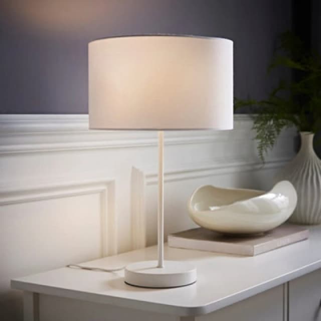 ValueLights Charlie White Metal Single Stem Table Lamp with Fabric Drum Lamp Shade White