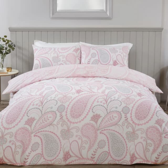 Smart Living Smart Living Printed Reversible Polycotton Paisley Duvet Cover With Pillowcases in Pink Size: Super King Pink Super King Unisex 5056242