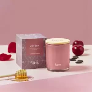 Bee Deco Divine Bergamot Honey Plum & Tonka Scented Candle 190g