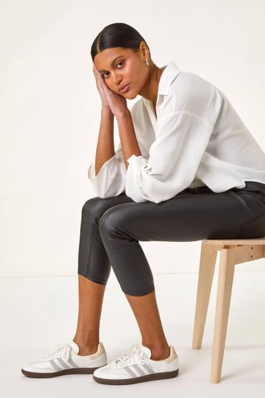 Roman Womens Metallic Coated Crop Jeggings in Black Size: 12 Black Female 12