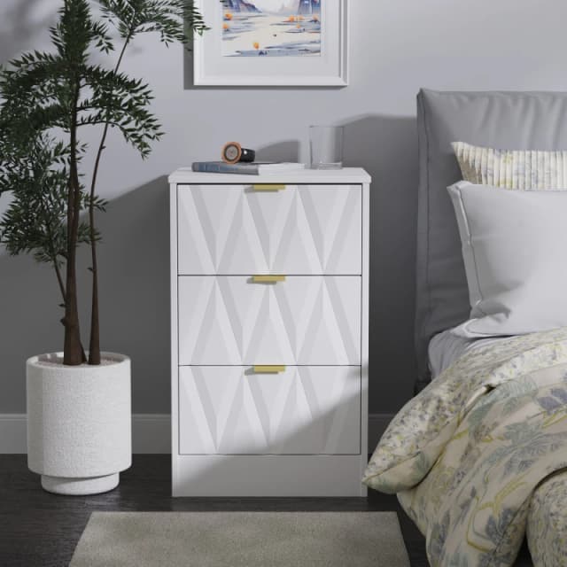 Ready Assembled 2 U Washington 3 Drawer Bedside (Ready Assembled) in White Size: Small White Unisex Small