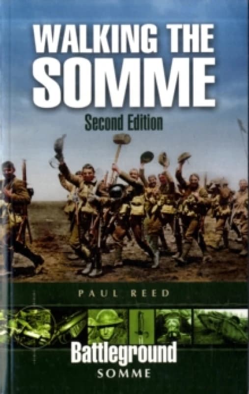 Walking the Somme Paperback / softback