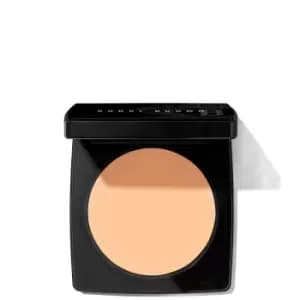 Bobbi Brown Sheer Finish Pressed Powder - Sunny Beige
