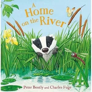 A Home on the River Paperback / softback 2019