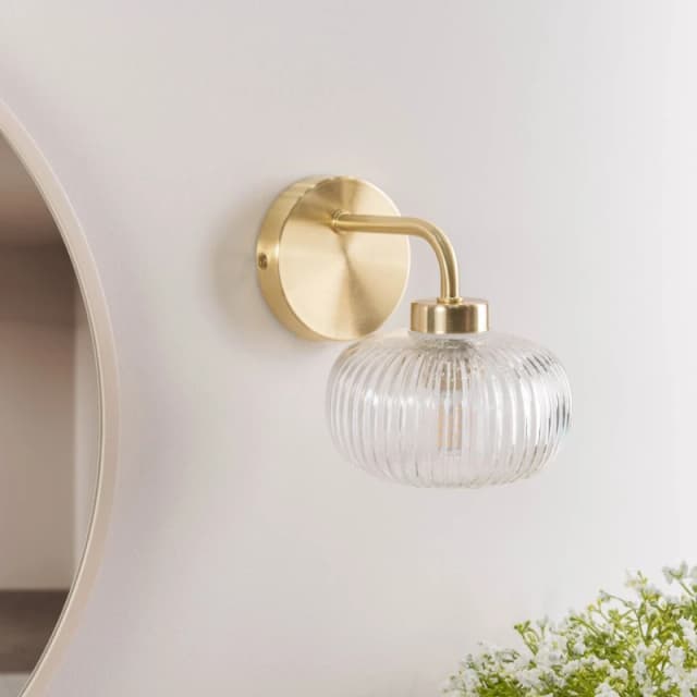 ValueLights ValueLights Amaia Pair of Brushed Gold IP44 Rated Single Clear Ribbed Glass Wall Lights Gold One Size Unisex 5059406041426