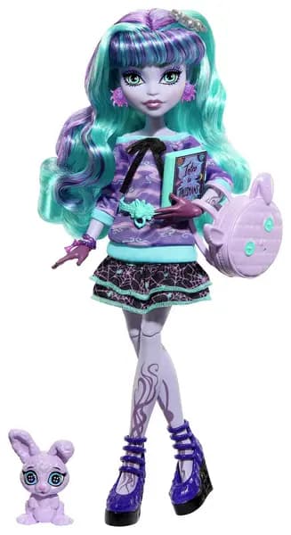 Monster High Creepover Party Twyla Fashion Doll & Accs