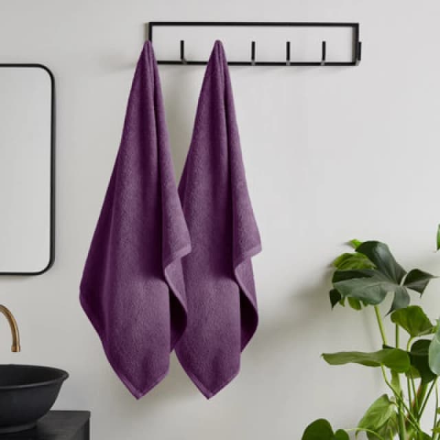 Catherine Lansfield Catherine Lansfield 'Quick Dry Cotton' Bath Sheet Pair in Plum Plum Bath Sheet Unisex 5057681152332