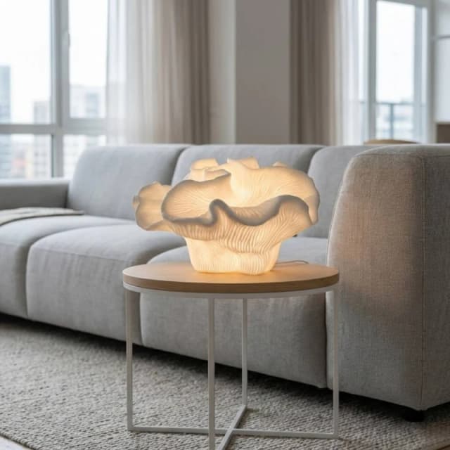 Garden Greatness Natural Rose Coral Table Lamp in Beige Beige Unisex