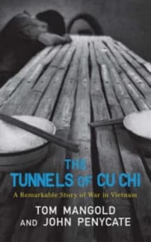 The Tunnels of Cu Chi by Tom Mangold Paperback